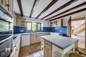 Photo 17- click for photo gallery